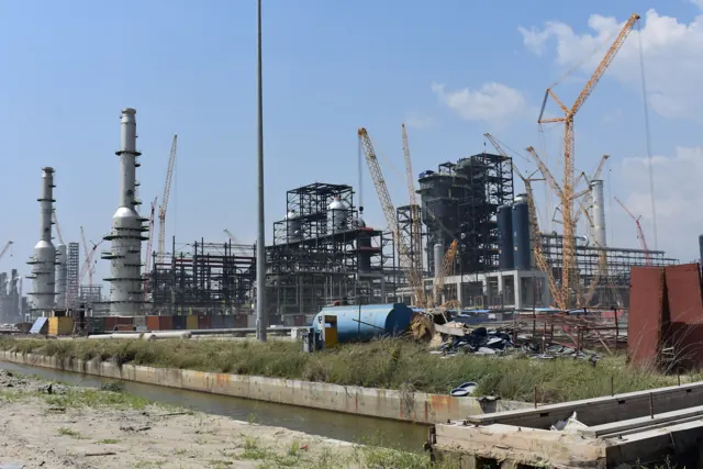 Refinery Construction